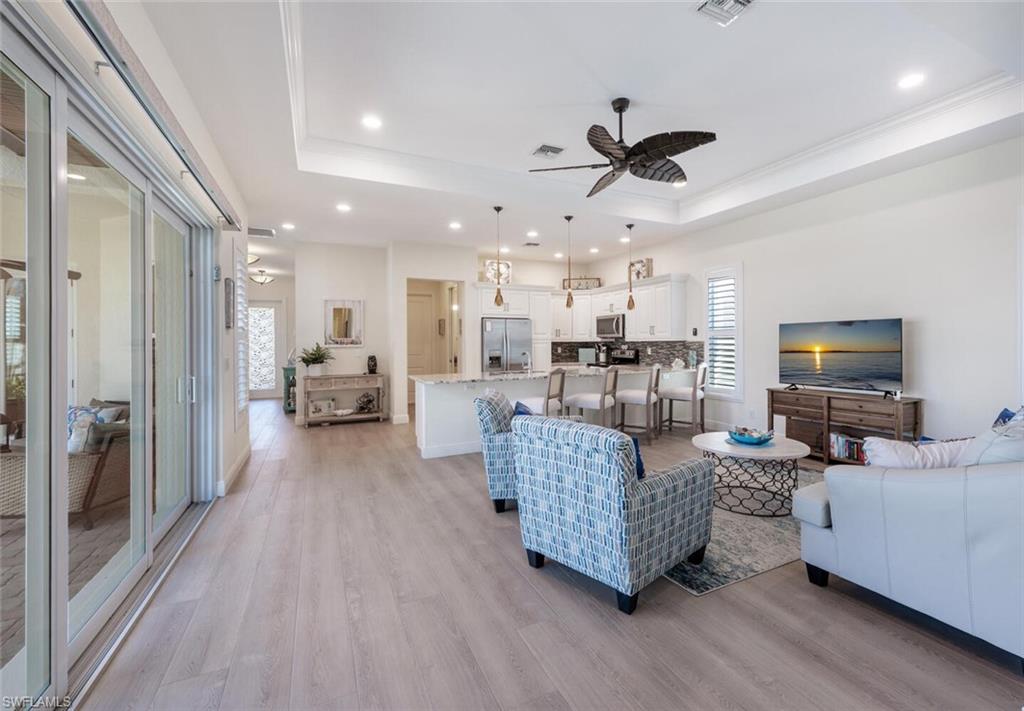 NAPLES PARK - Residential