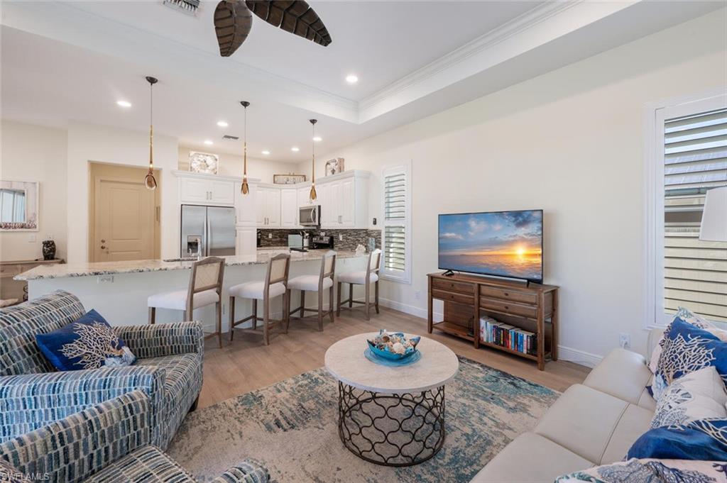 NAPLES PARK - Residential