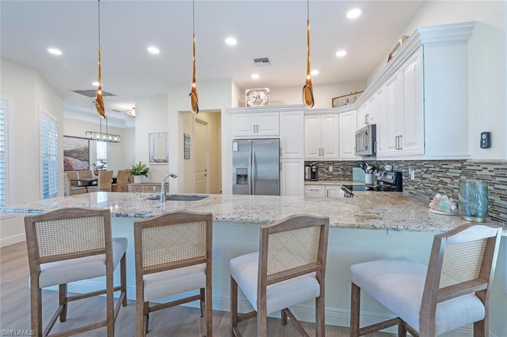 NAPLES PARK - Residential