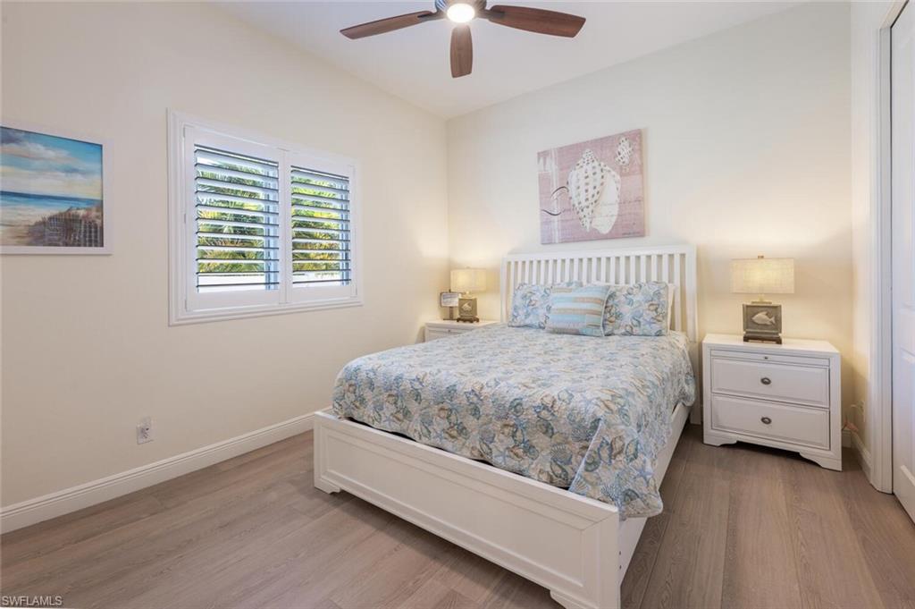 NAPLES PARK - Residential