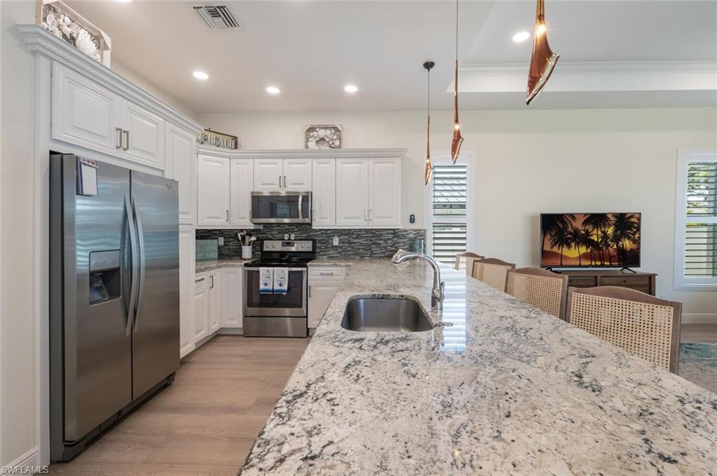 NAPLES PARK - Residential