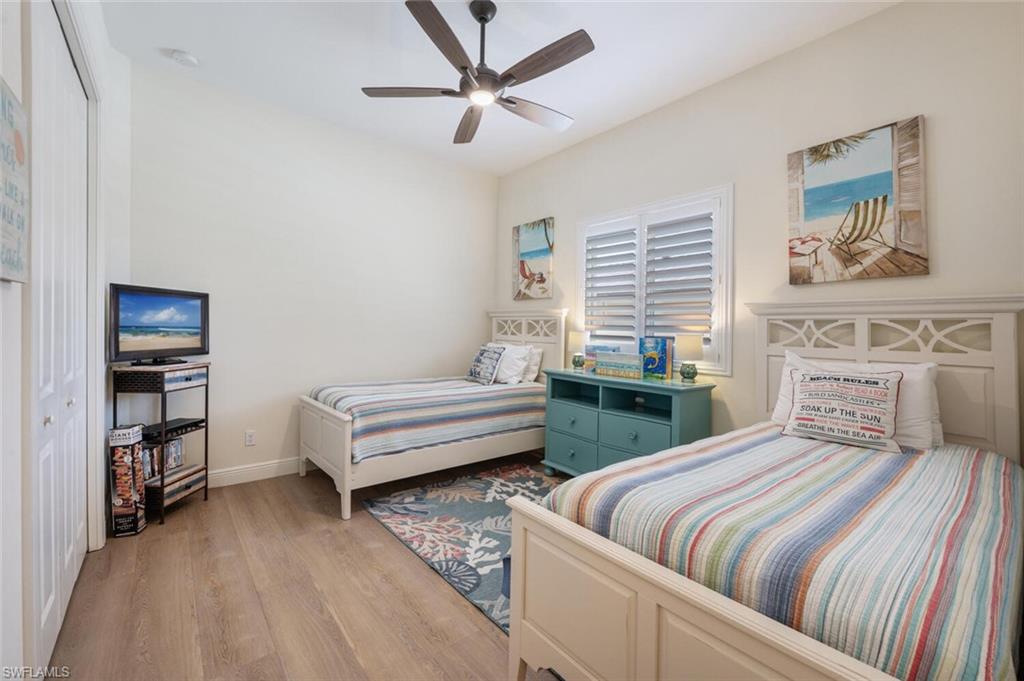 NAPLES PARK - Residential