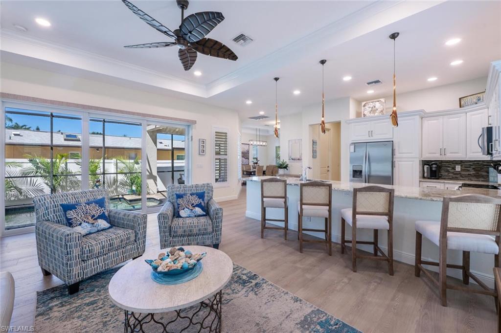 NAPLES PARK - Residential