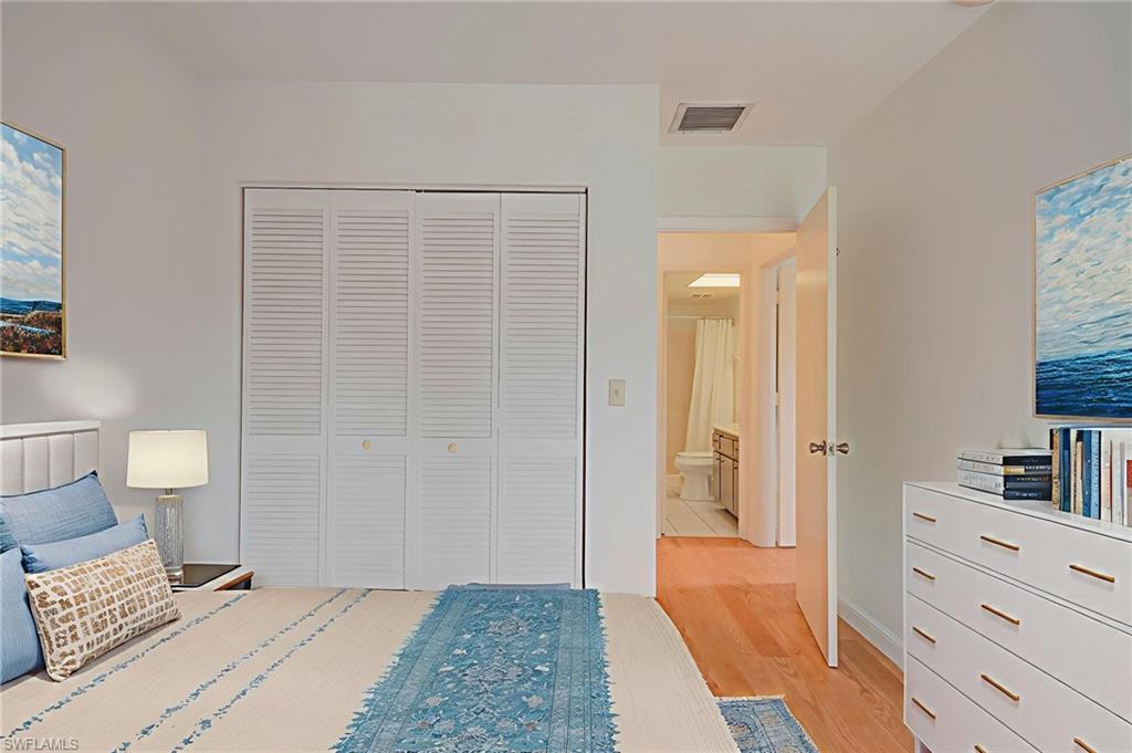 CLAM COURT - Residential