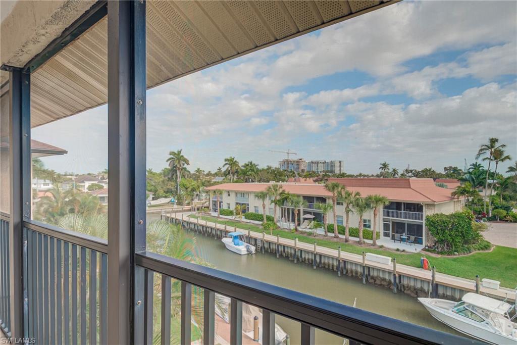 CLAM COURT - Residential