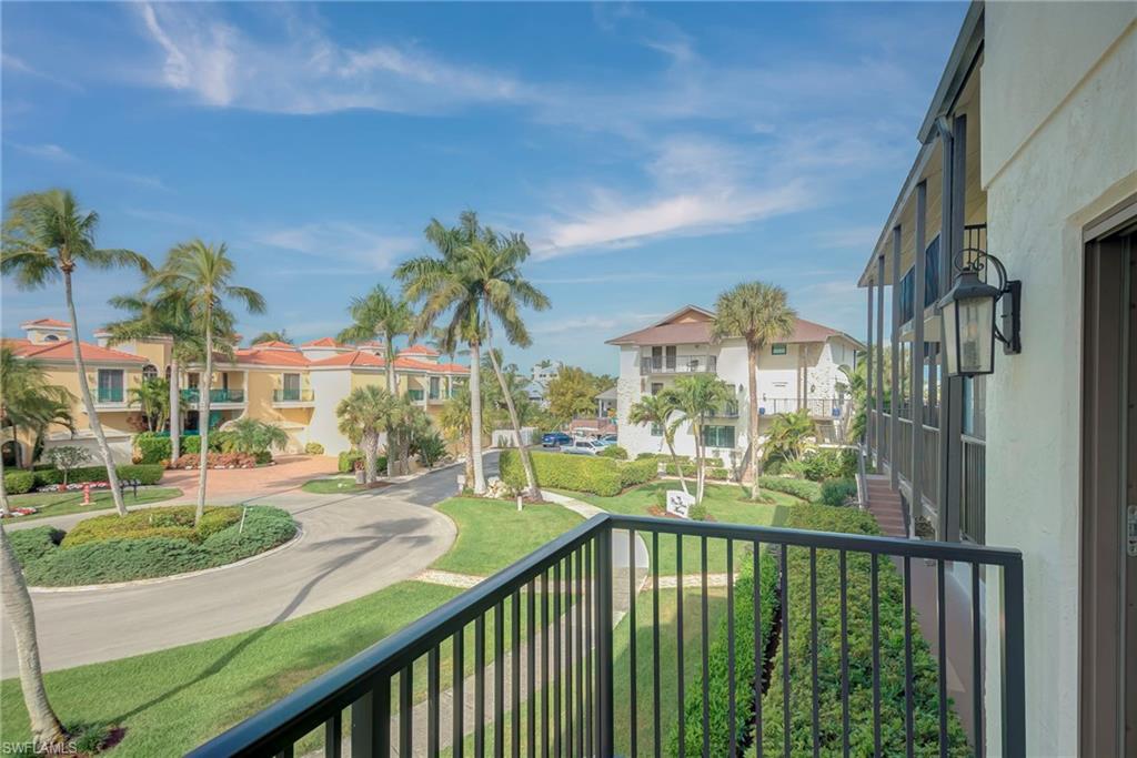 CLAM COURT - Residential