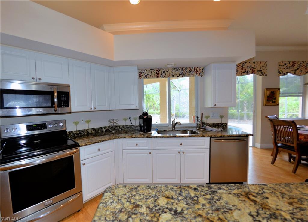 HERITAGE PALMS ESTATES - Residential