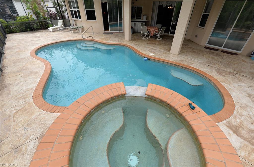 HERITAGE PALMS ESTATES - Residential