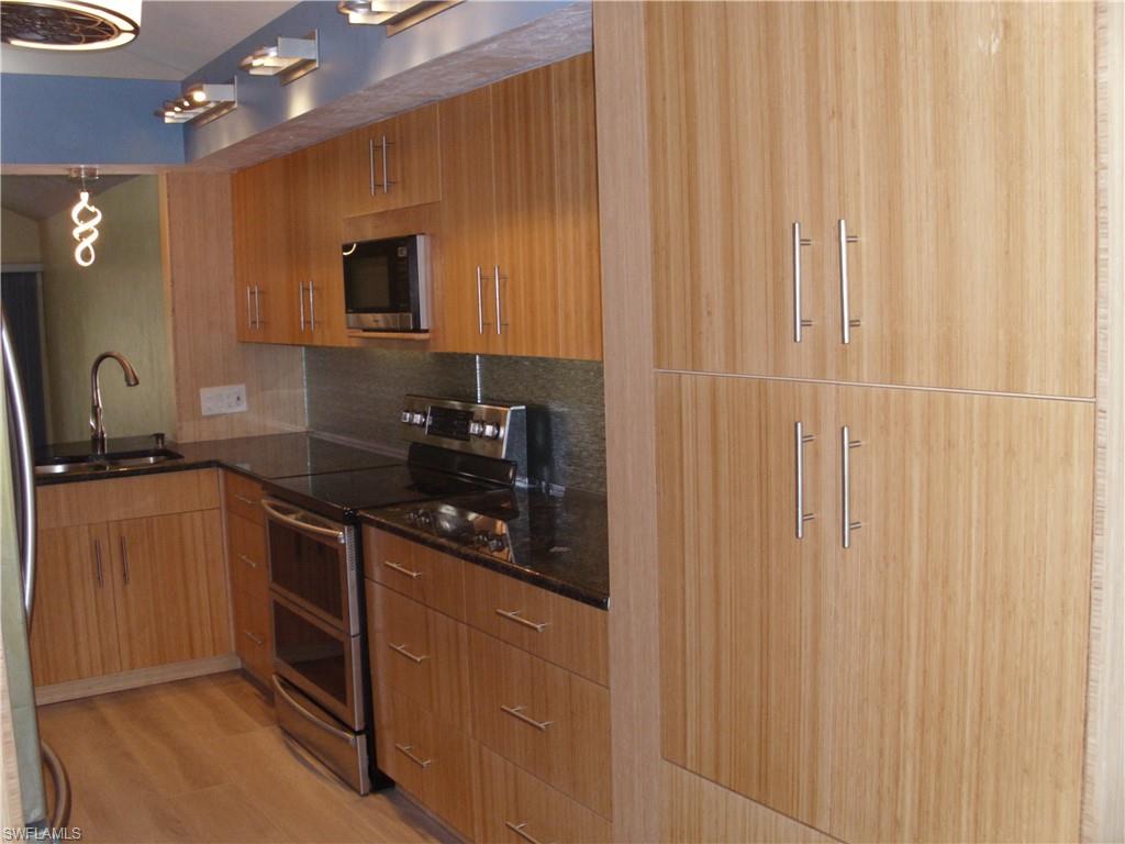 WORLD TENNIS CENTER - Residential