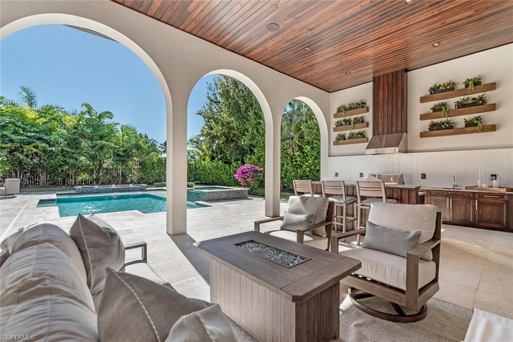 MOORINGS - Residential