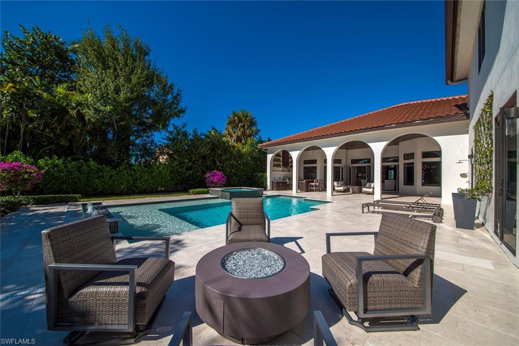 MOORINGS - Residential