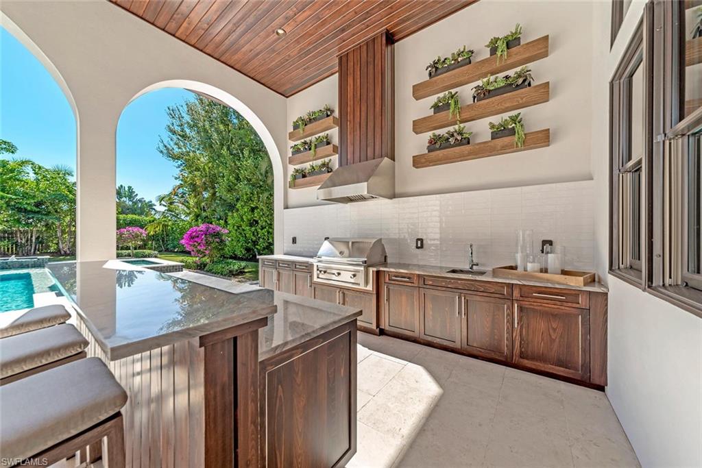 MOORINGS - Residential