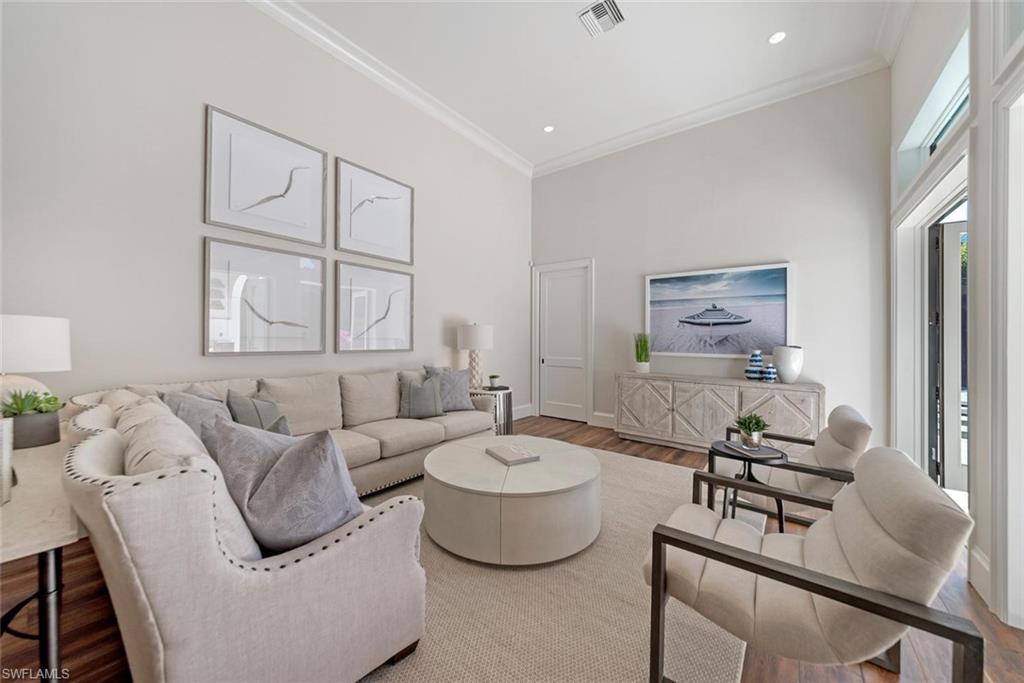 MOORINGS - Residential