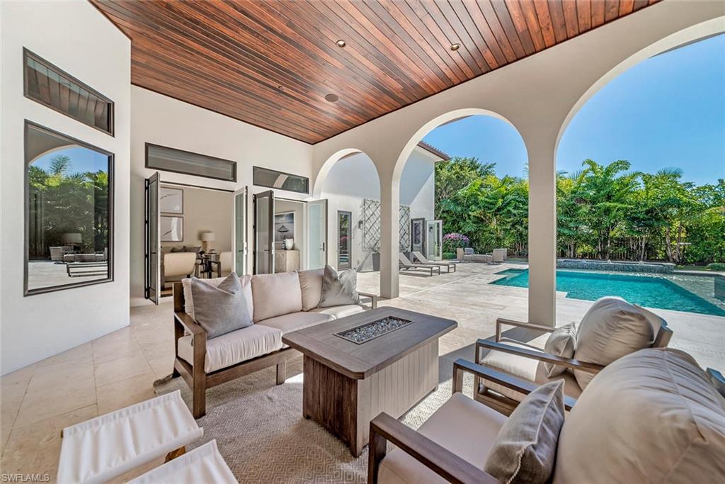 MOORINGS - Residential