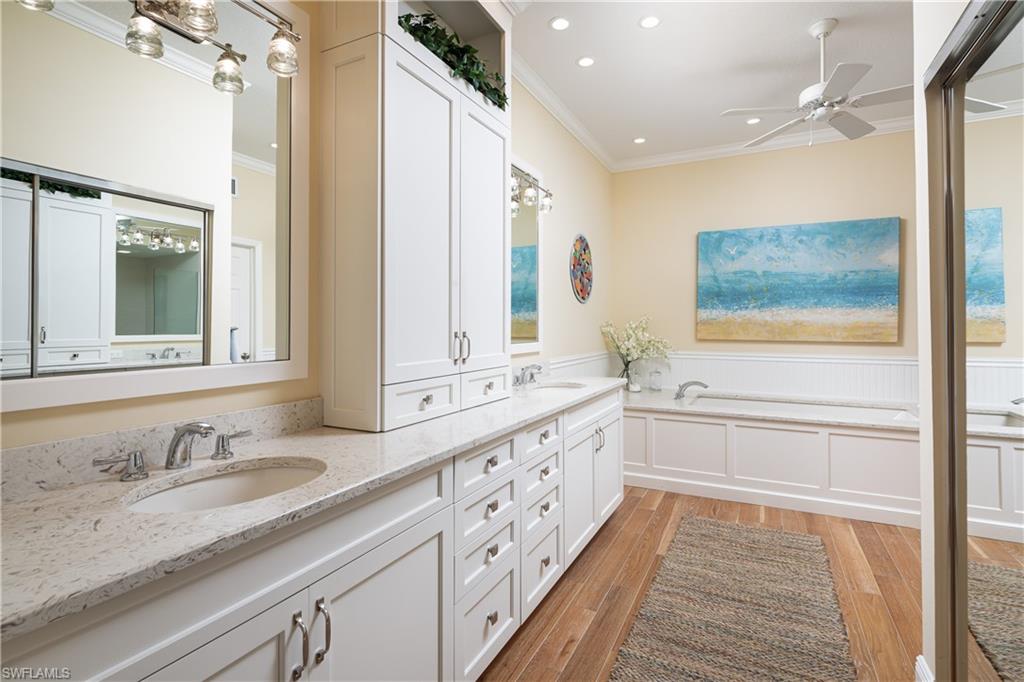 BAREFOOT BEACH CLUB - Residential