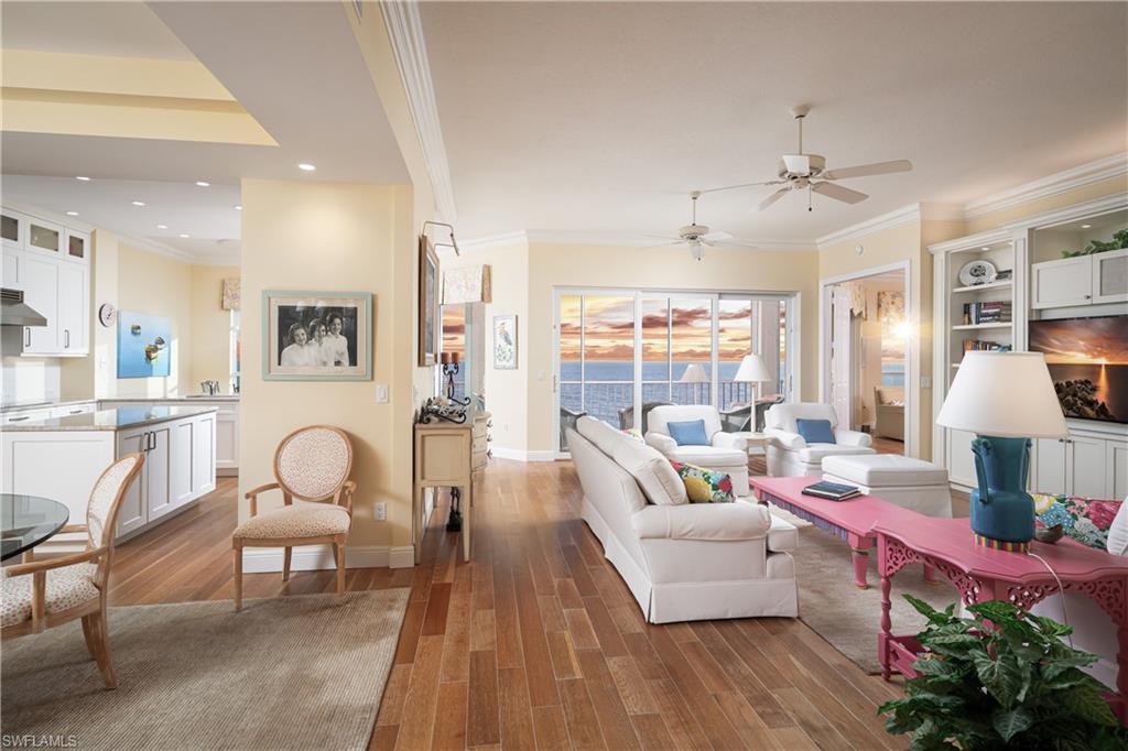 BAREFOOT BEACH CLUB - Residential