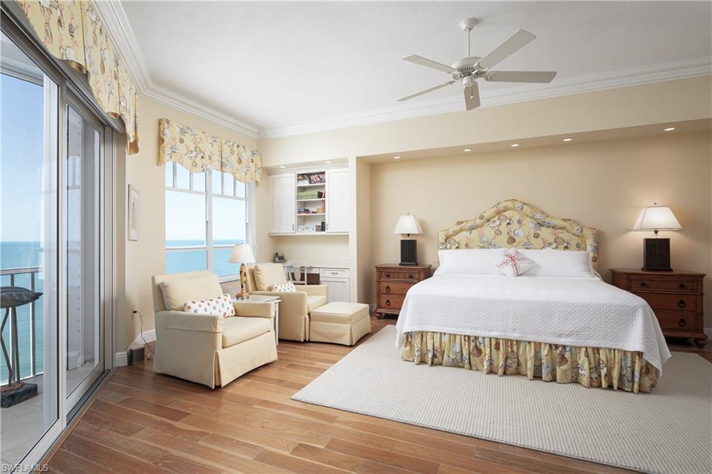 BAREFOOT BEACH CLUB - Residential