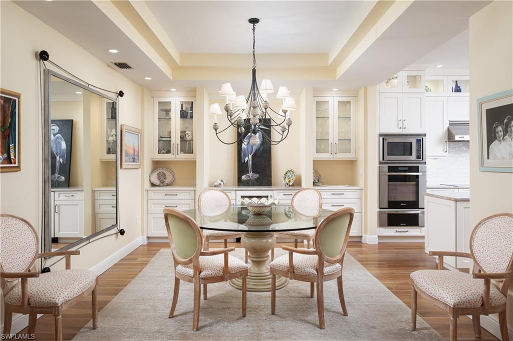 BAREFOOT BEACH CLUB - Residential