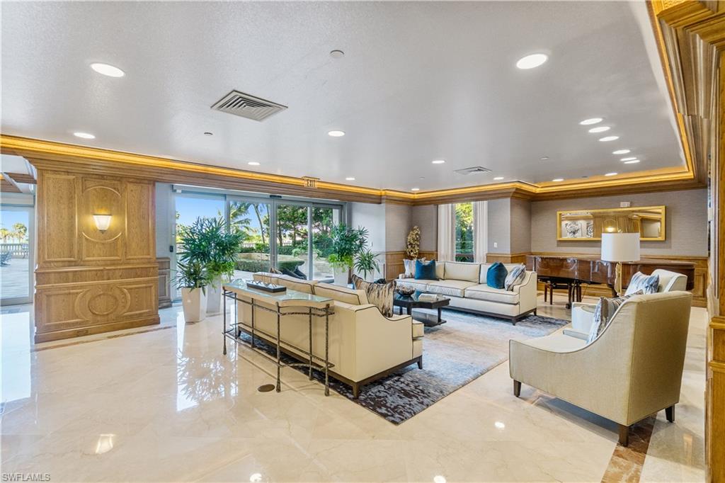 BRITTANY - Residential