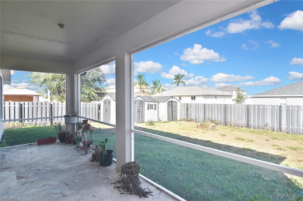 CAPE CORAL - Residential