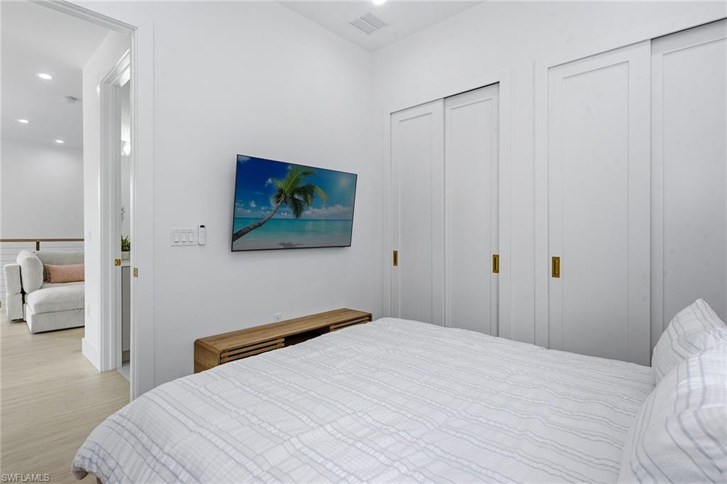 SABAL SANDS - Residential