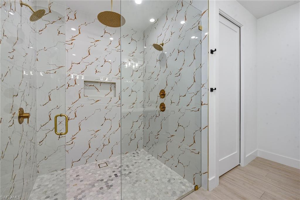 SABAL SANDS - Residential