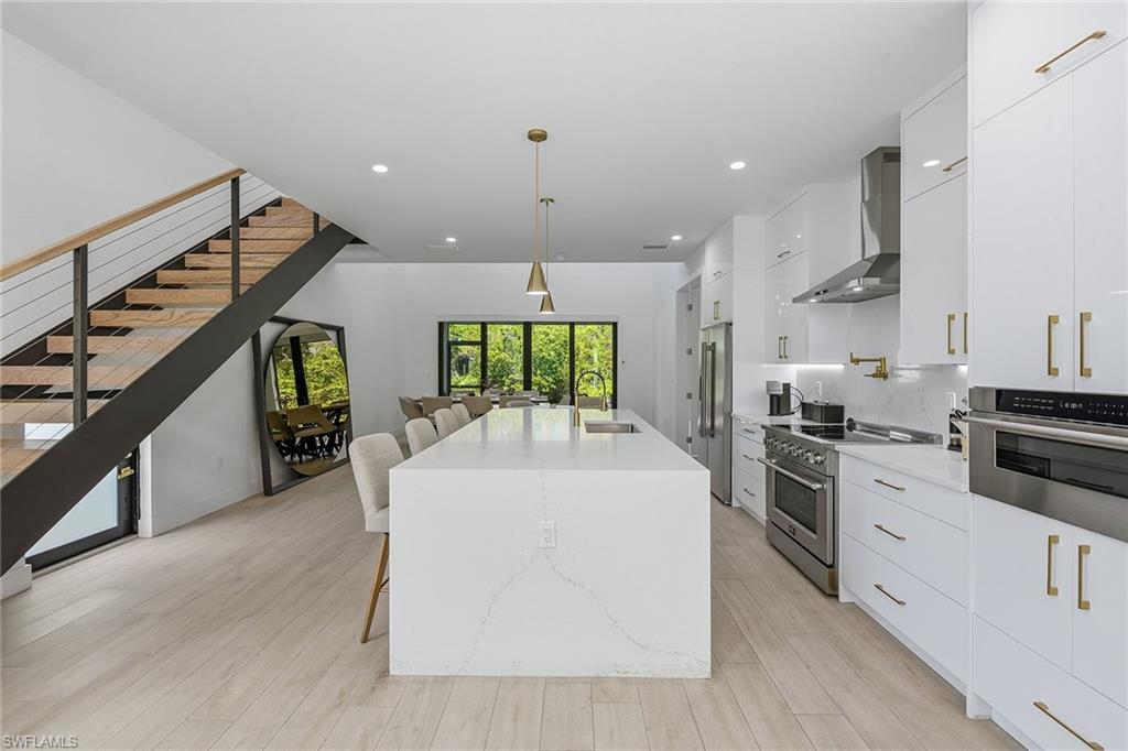 SABAL SANDS - Residential