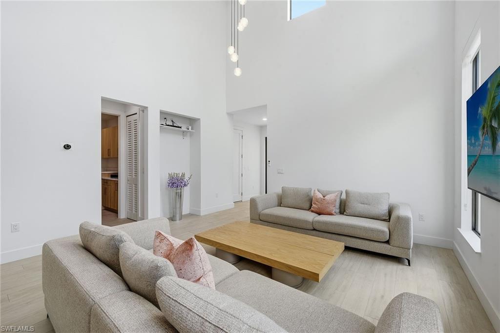 SABAL SANDS - Residential