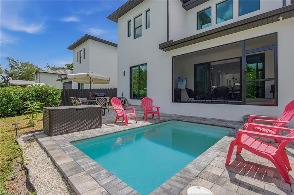 SABAL SANDS - Residential