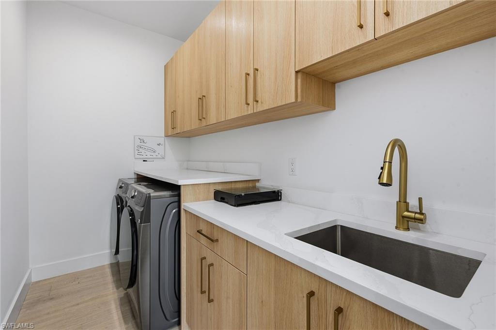 SABAL SANDS - Residential