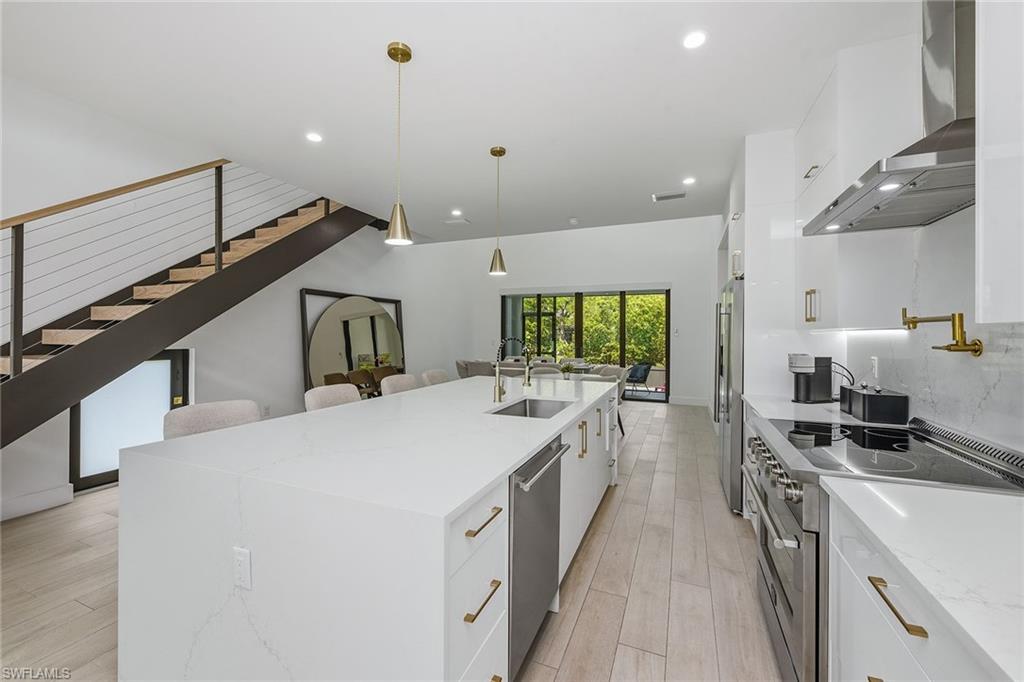 SABAL SANDS - Residential