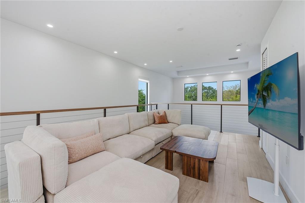 SABAL SANDS - Residential