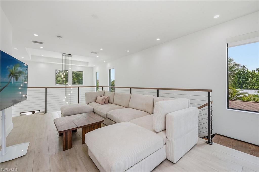 SABAL SANDS - Residential