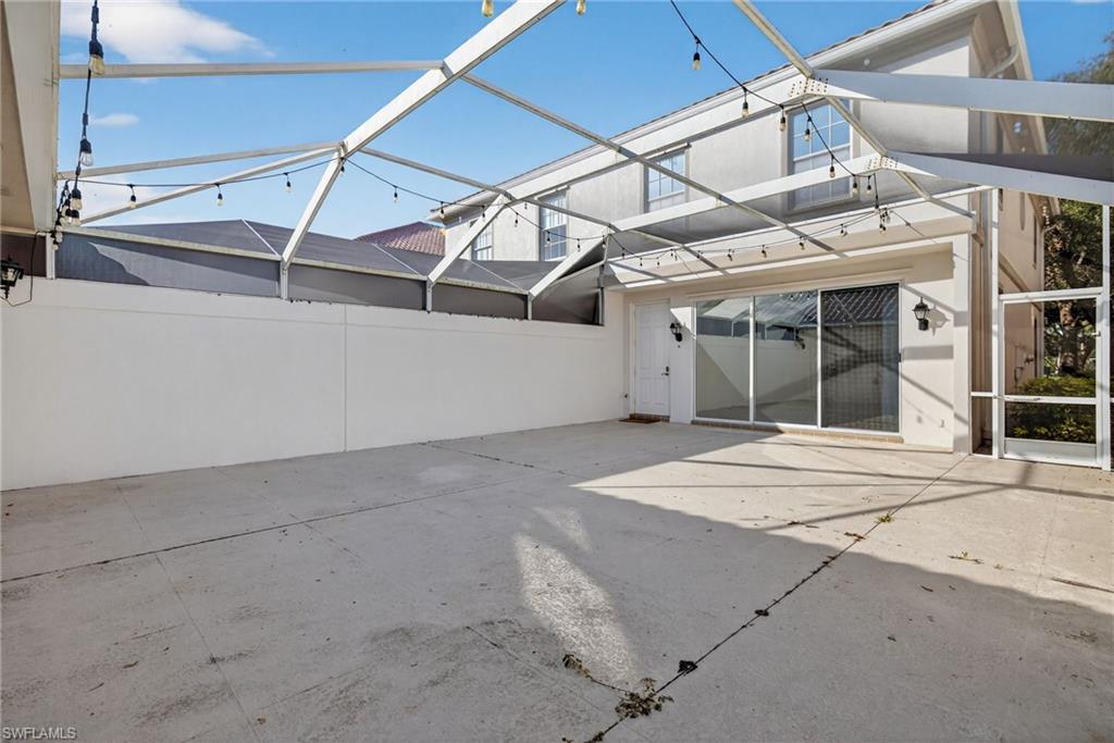 ISLAND WALK - Residential