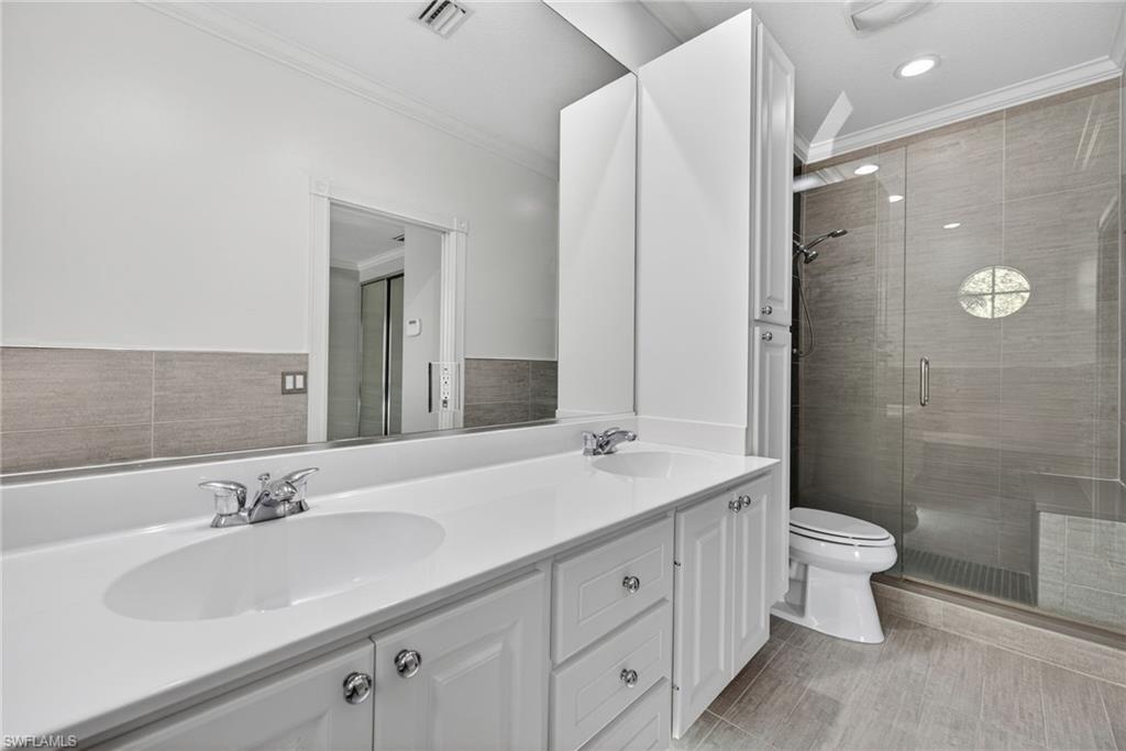 ISLAND WALK - Residential