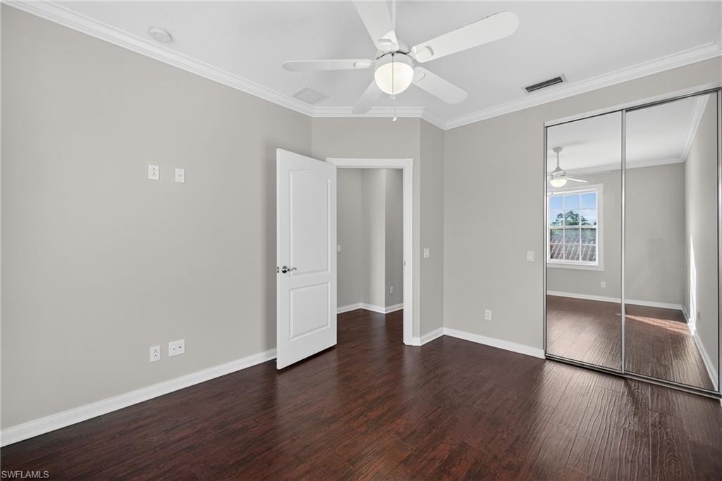 ISLAND WALK - Residential