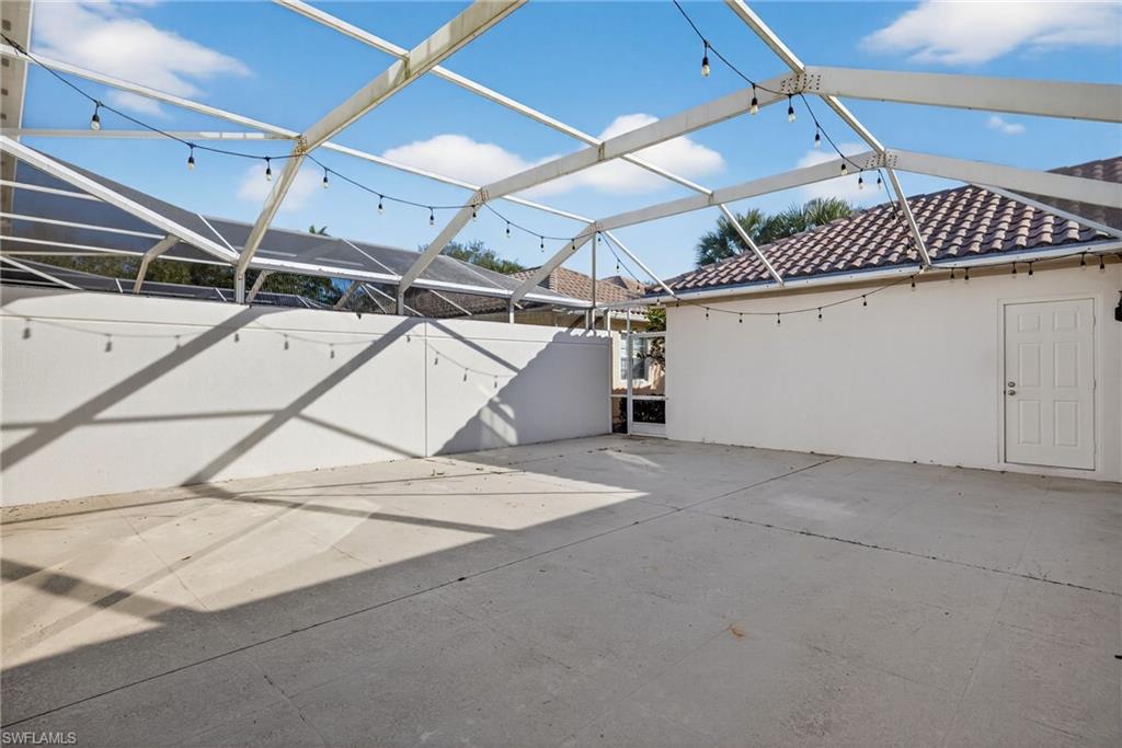 ISLAND WALK - Residential