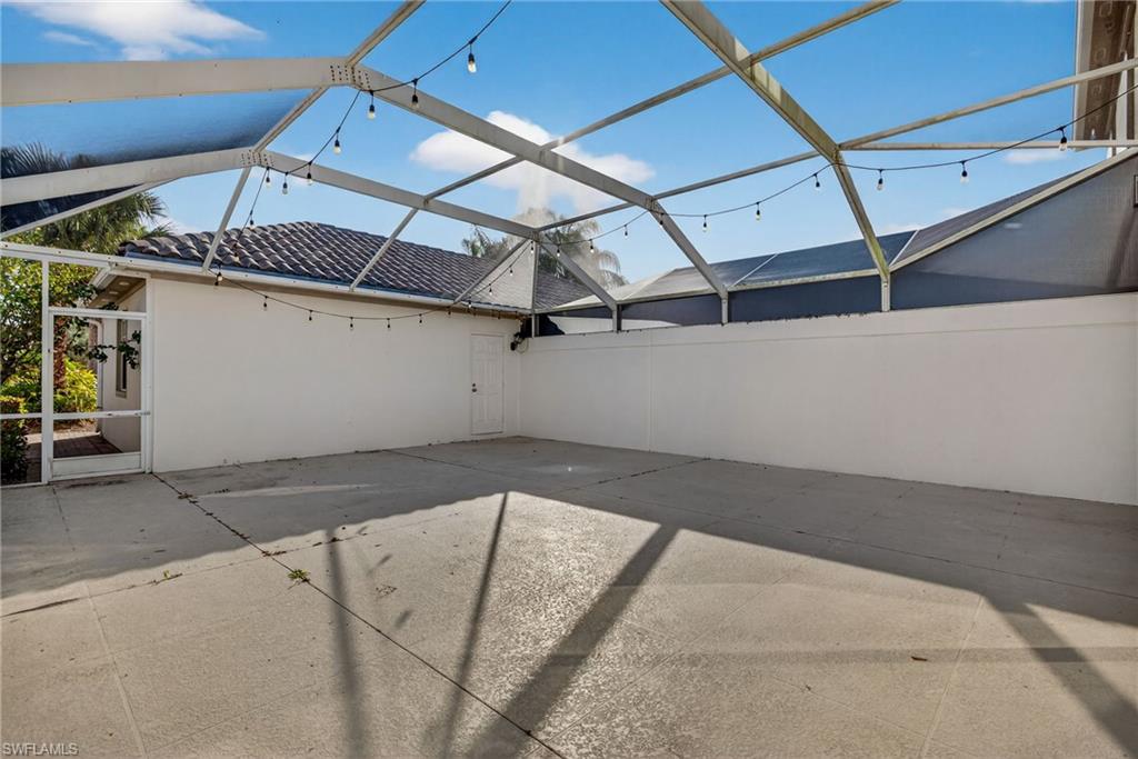 ISLAND WALK - Residential