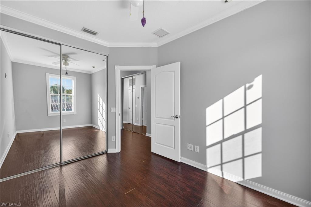 ISLAND WALK - Residential