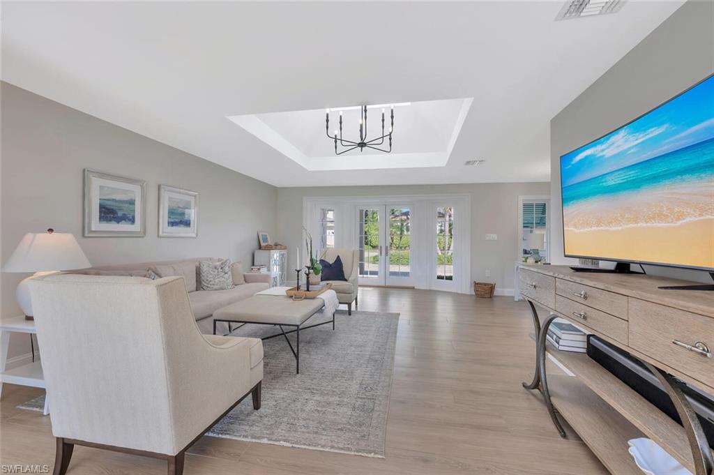 ROYAL HARBOR - Residential Lease