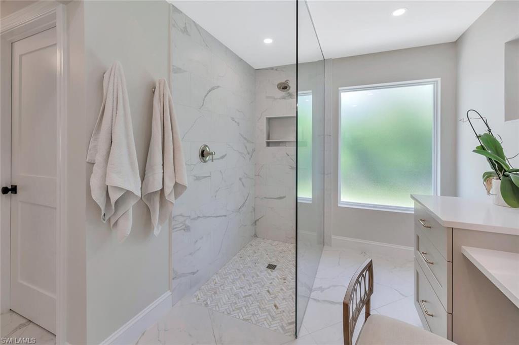 ROYAL HARBOR - Residential Lease