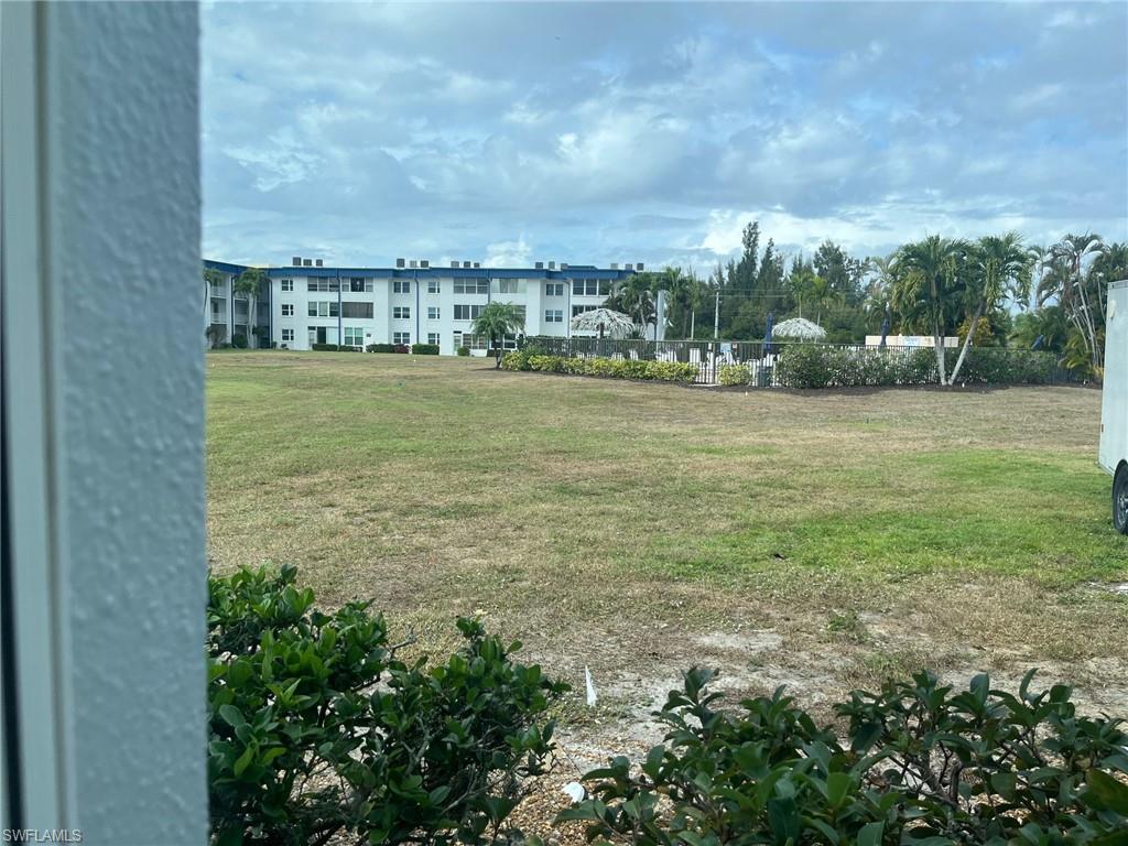 SEVEN LAKES - Residential