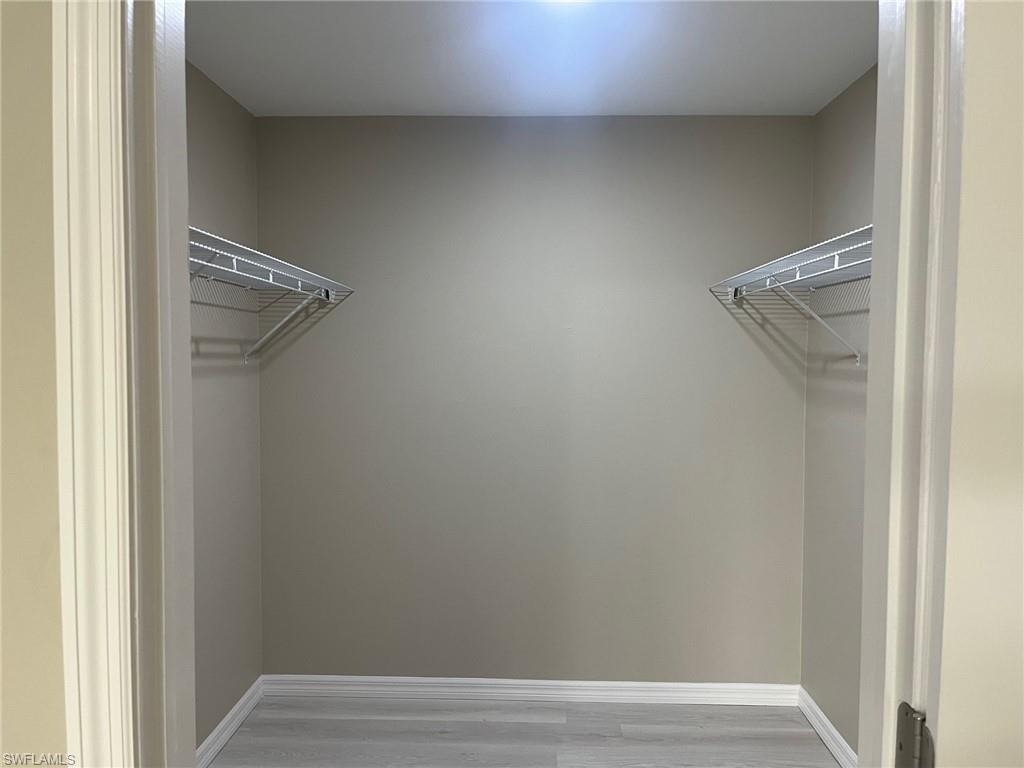 SEVEN LAKES - Residential