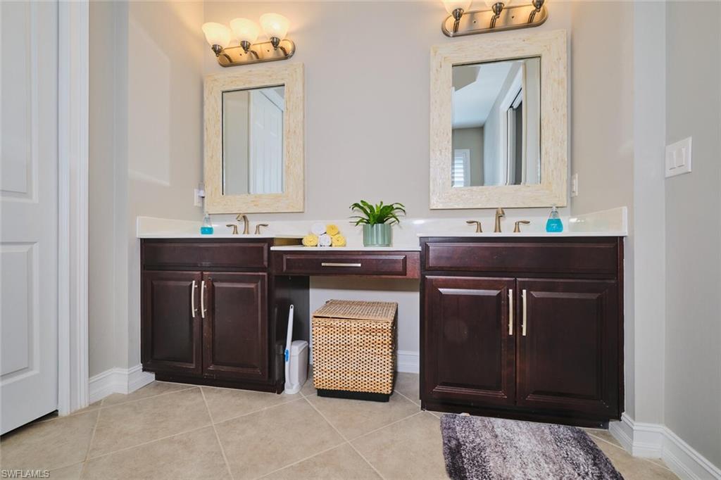 CELEBRATION CAPE - Residential