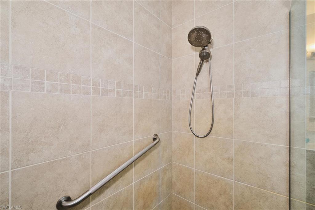 CELEBRATION CAPE - Residential