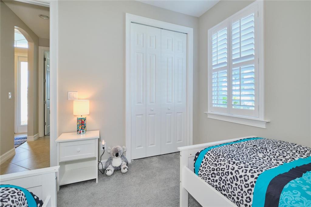 CELEBRATION CAPE - Residential