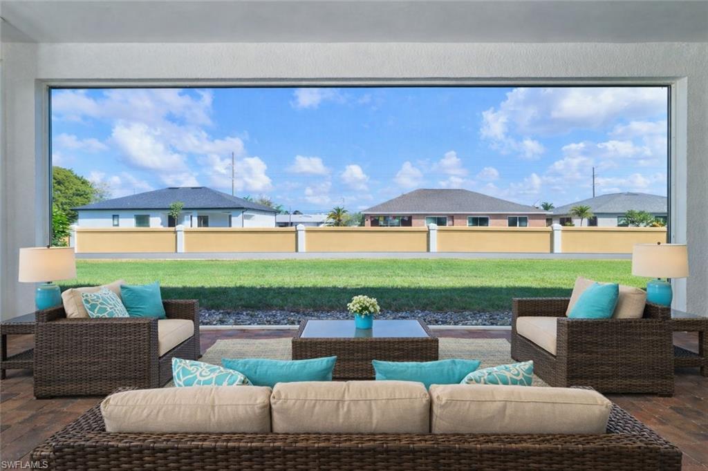 CELEBRATION CAPE - Residential