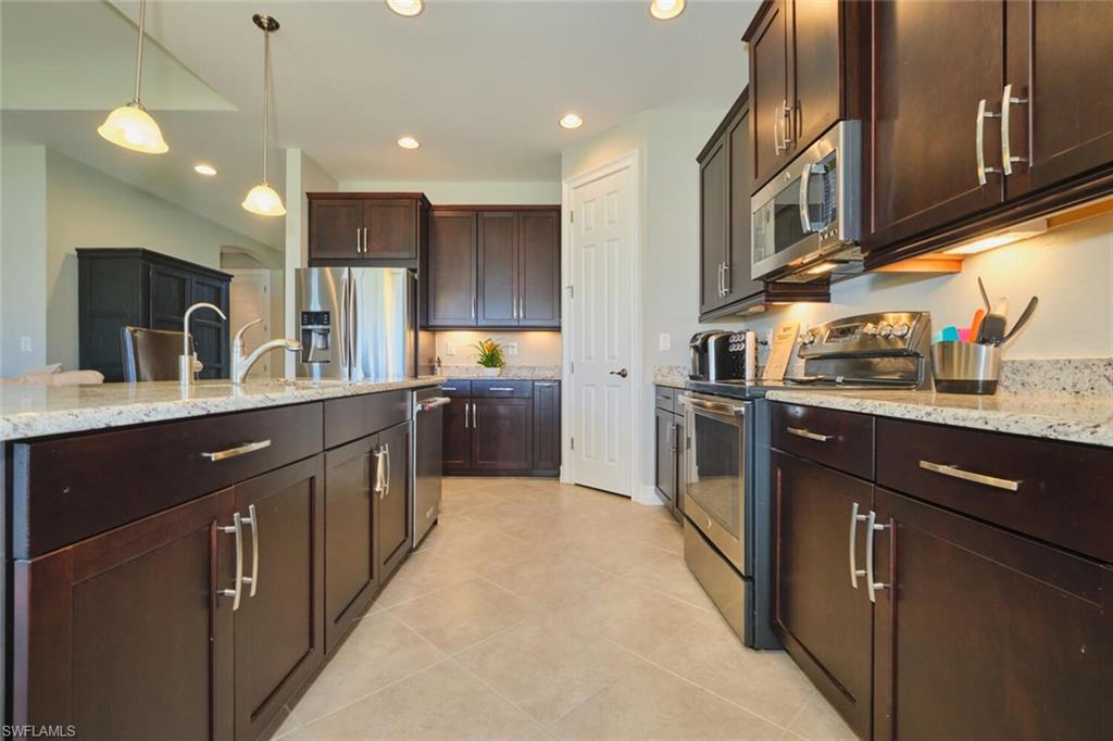 CELEBRATION CAPE - Residential