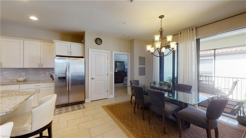 COACH HOMES AT LIVINGSTON LAKES - Residential