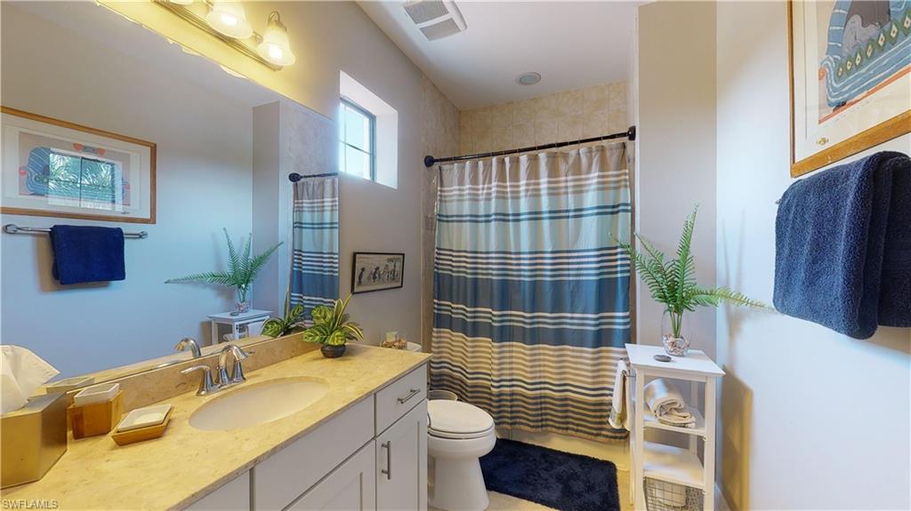 COACH HOMES AT LIVINGSTON LAKES - Residential